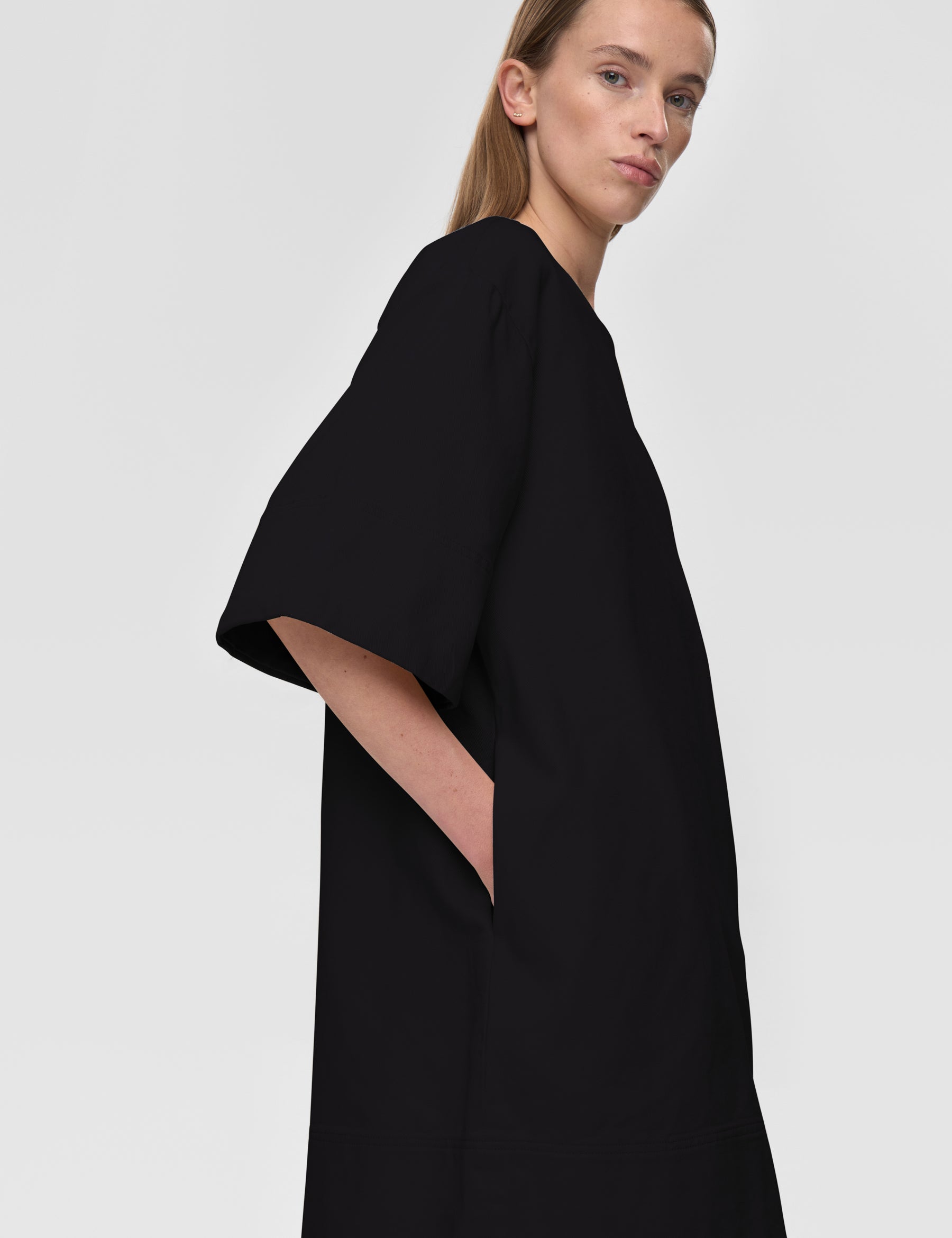 239784579-999Black-Extra7.jpg