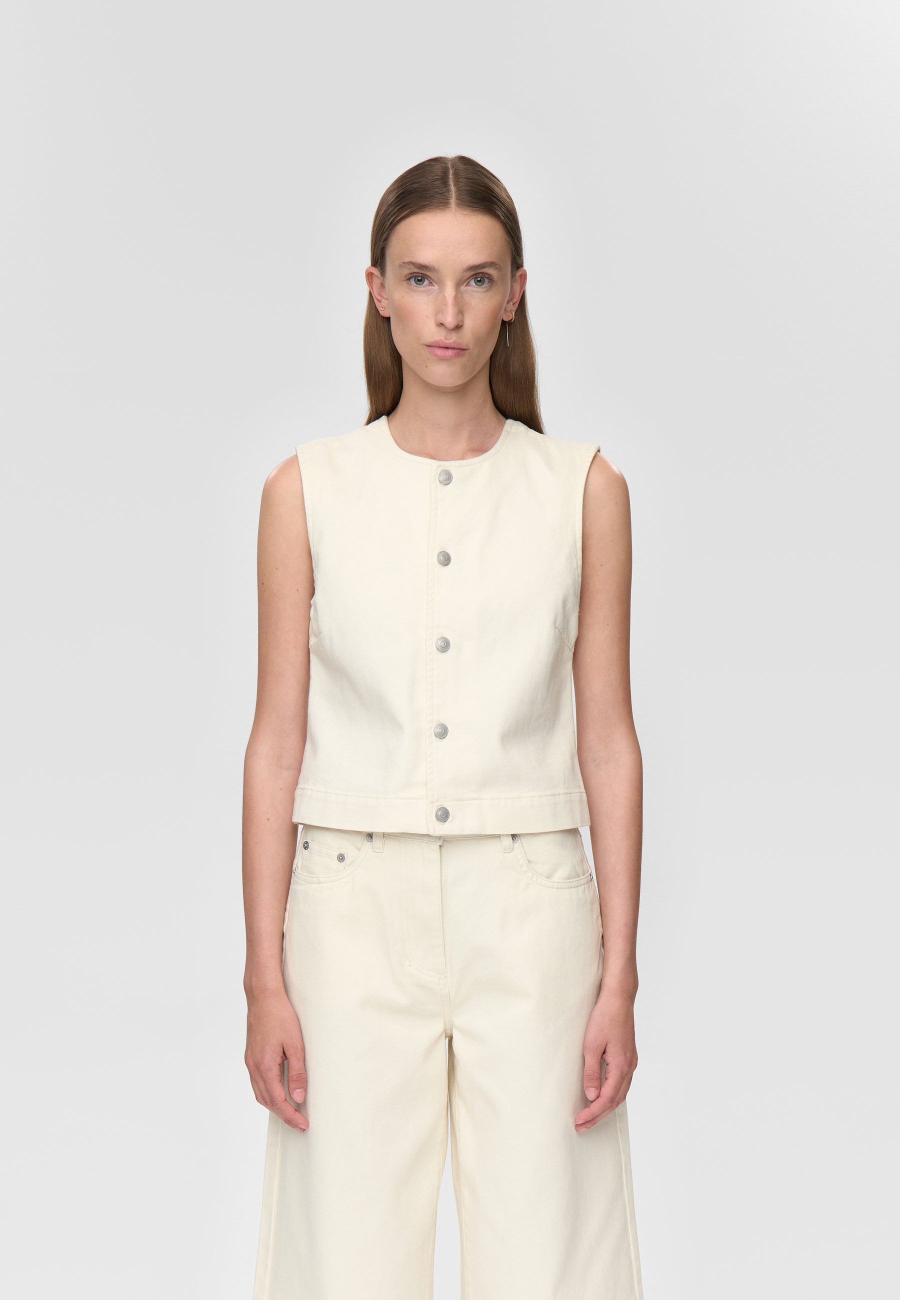 alessia vest