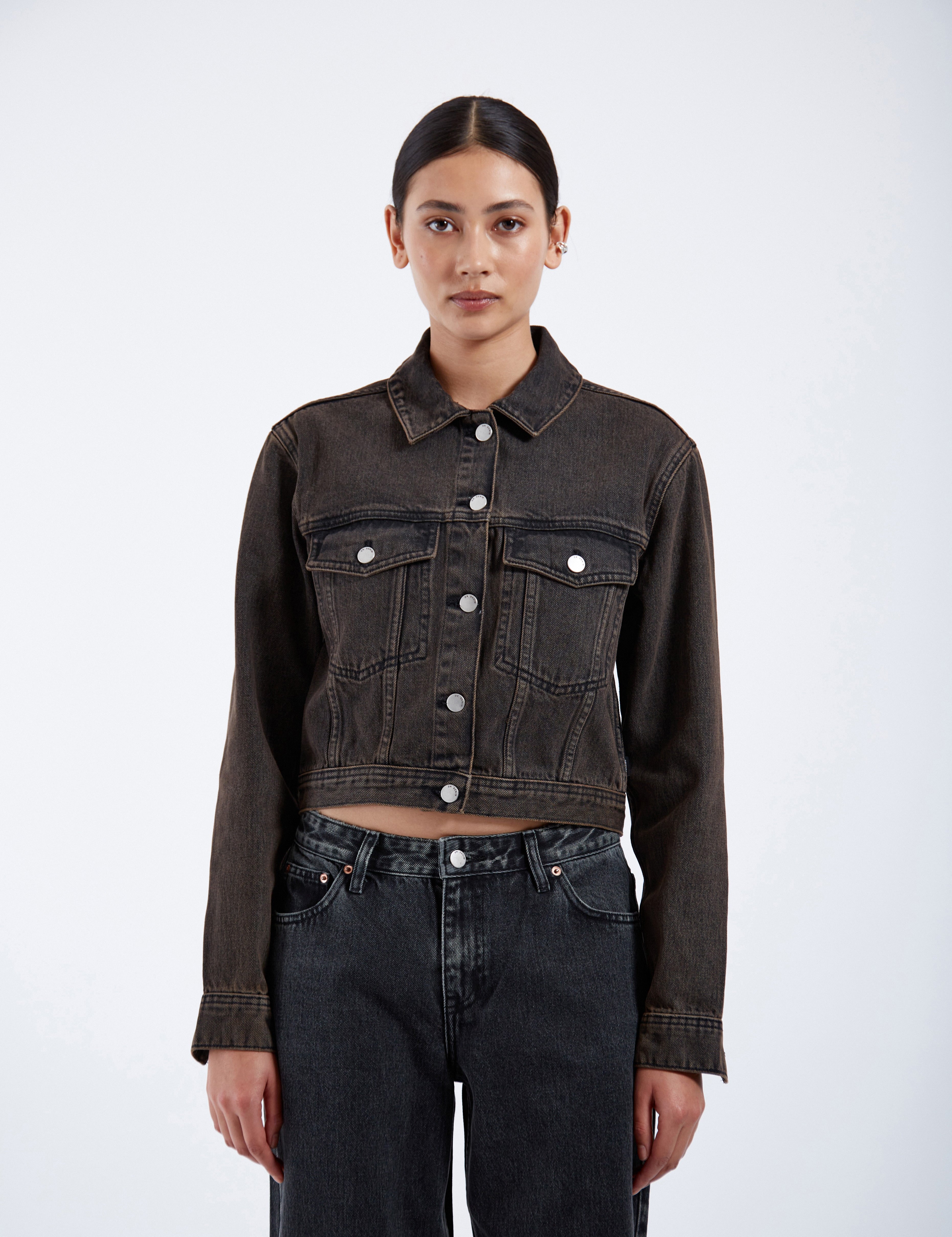DrDenim_FW25_Product_Pictures_Becky_Jacket_Jet_Brown_1228.jpg