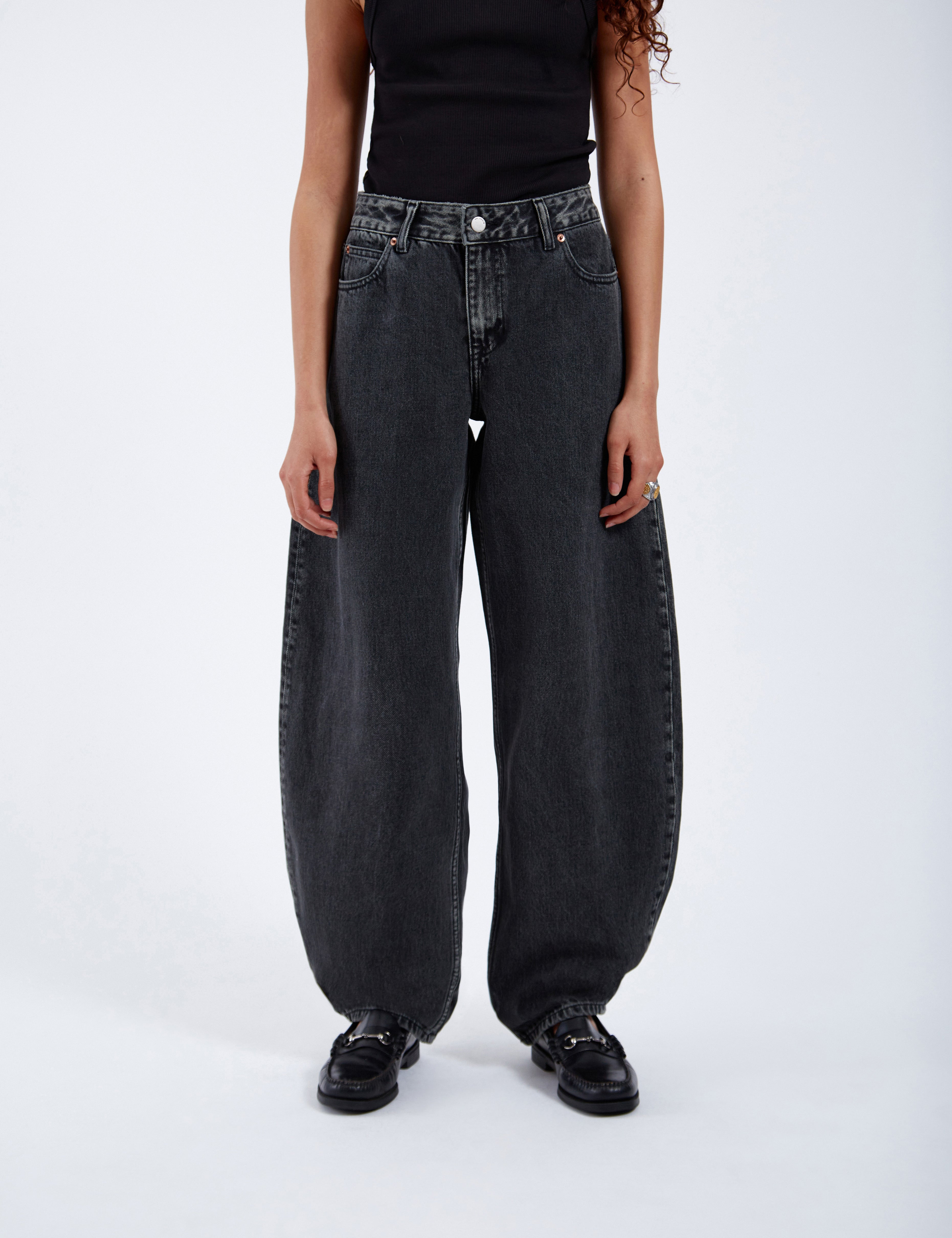 DrDenim_FW25_Product_Pictures_Nanci_Aged_Black_1700.jpg