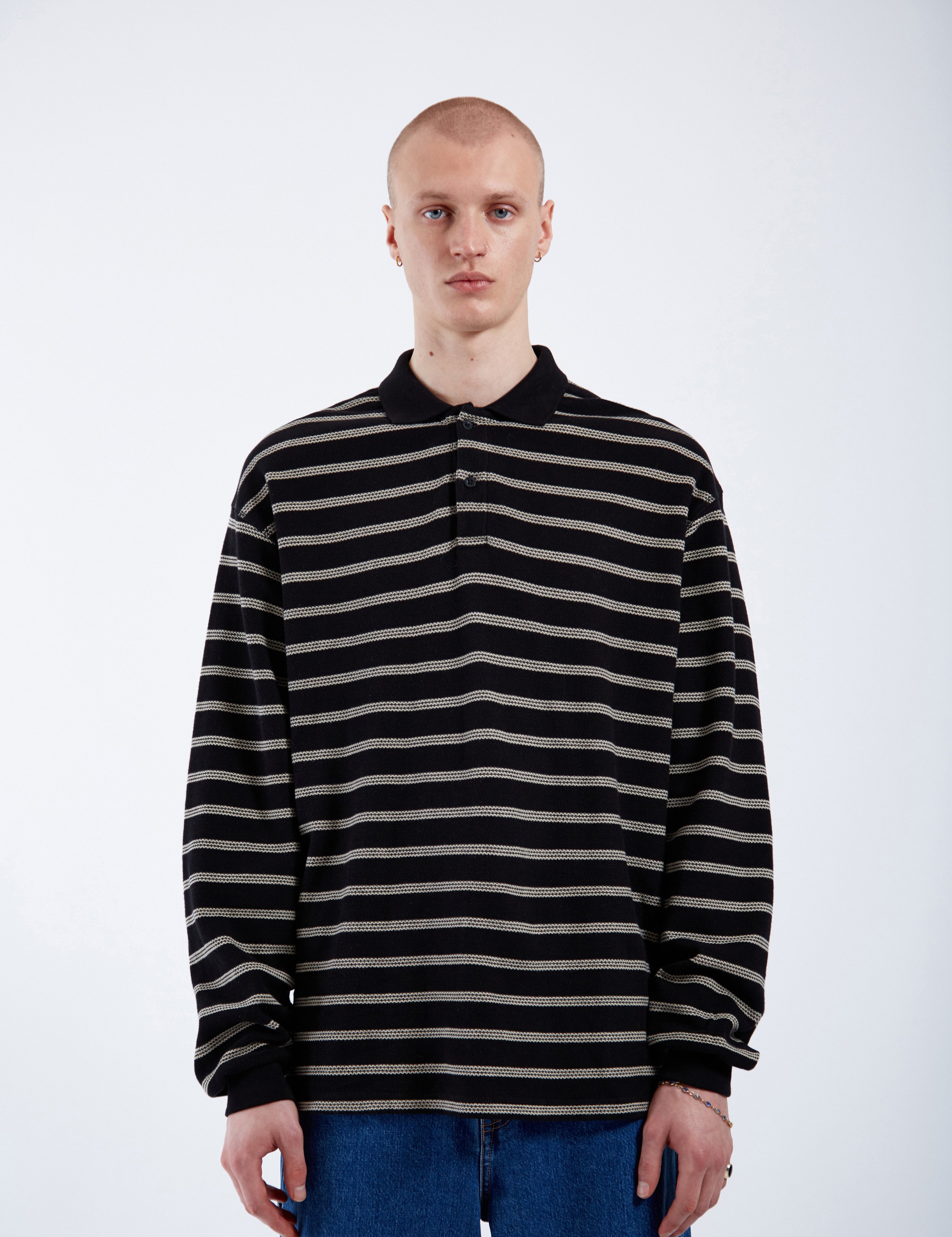 DrDenim_FW25_Product_Pictures_Reno_Polo_Black_Stripe_7435.jpg