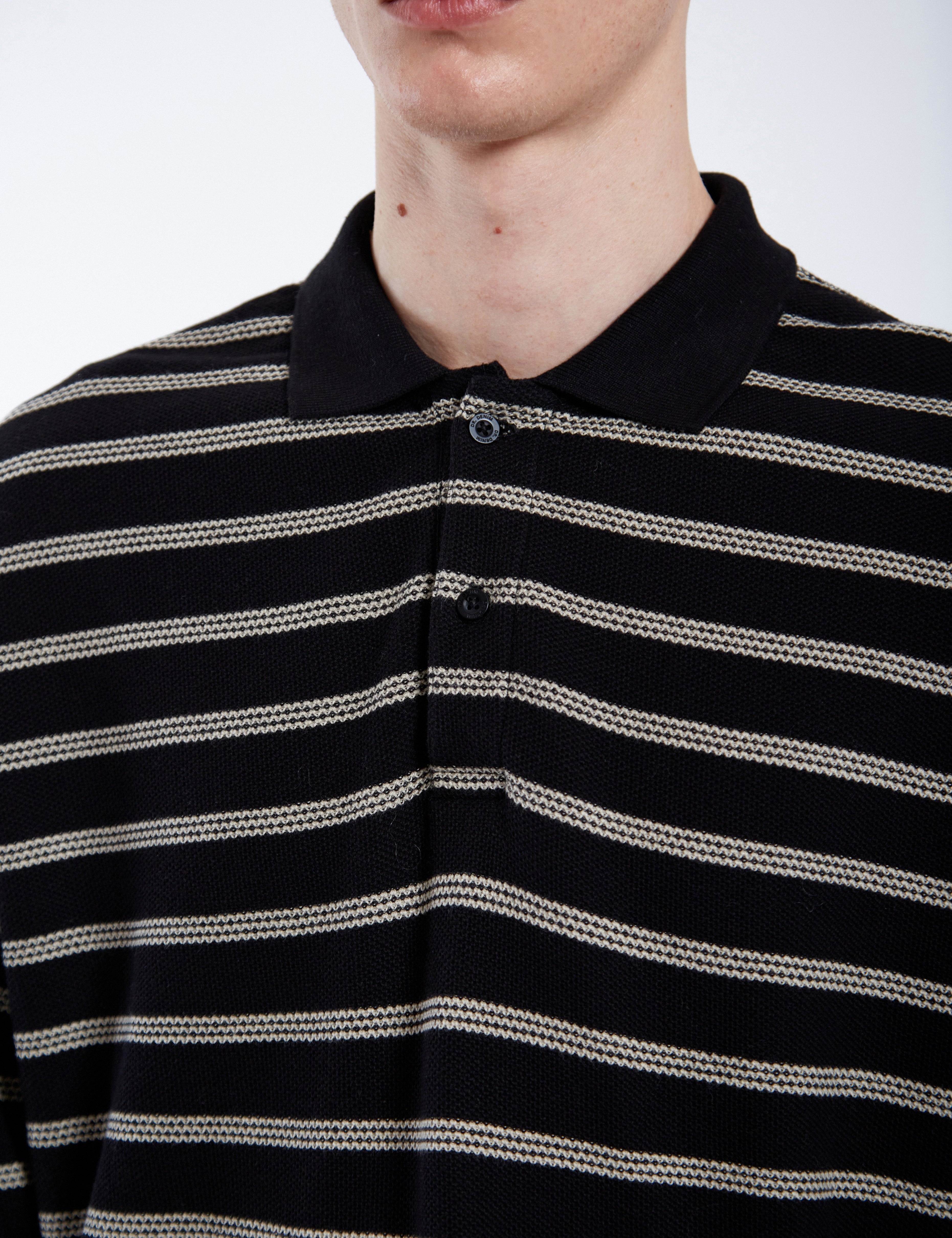 DrDenim_FW25_Product_Pictures_Reno_Polo_Black_Stripe_7440.jpg