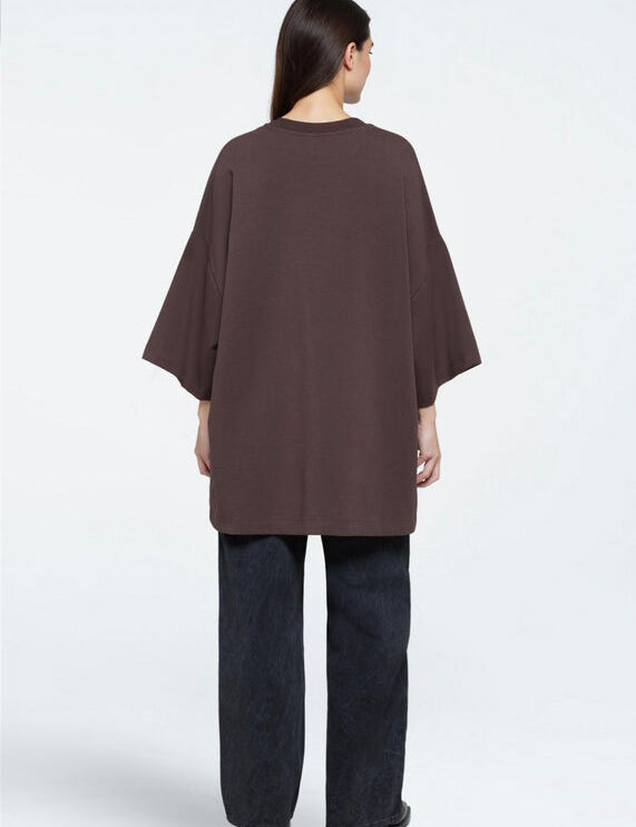 Norah-Tshirt-SealBrown-Extra5-small.jpg