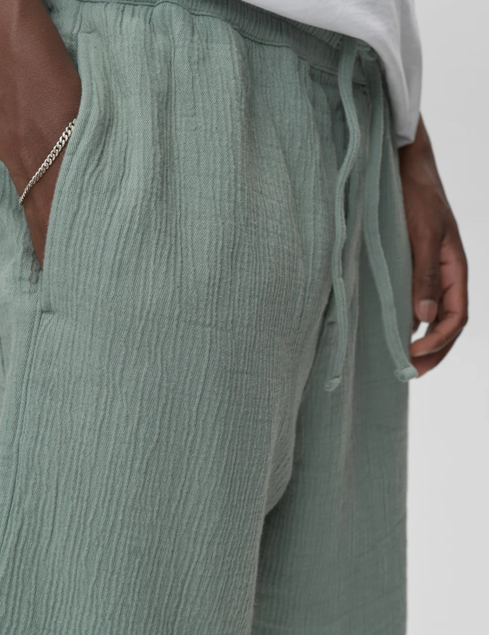 Raylan_shorts_4188-Shorts-237284188-5107_Chinois_green-3_jpg.webp