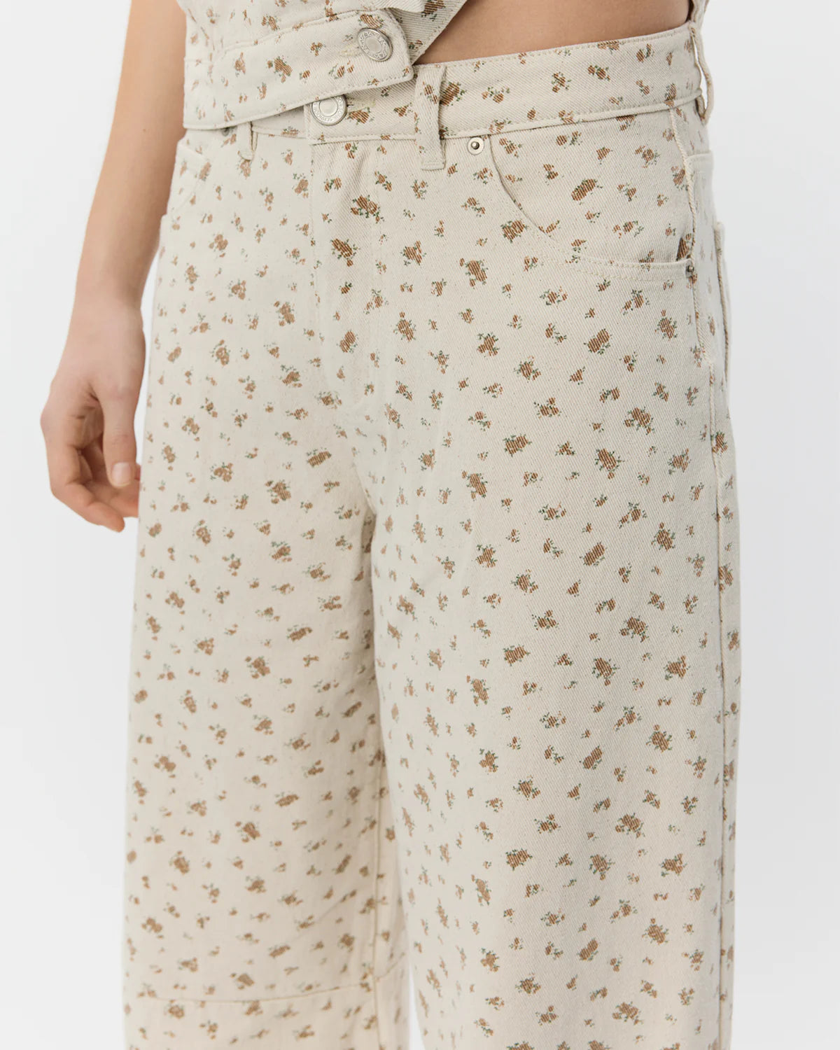 tomar cropped barrel jean