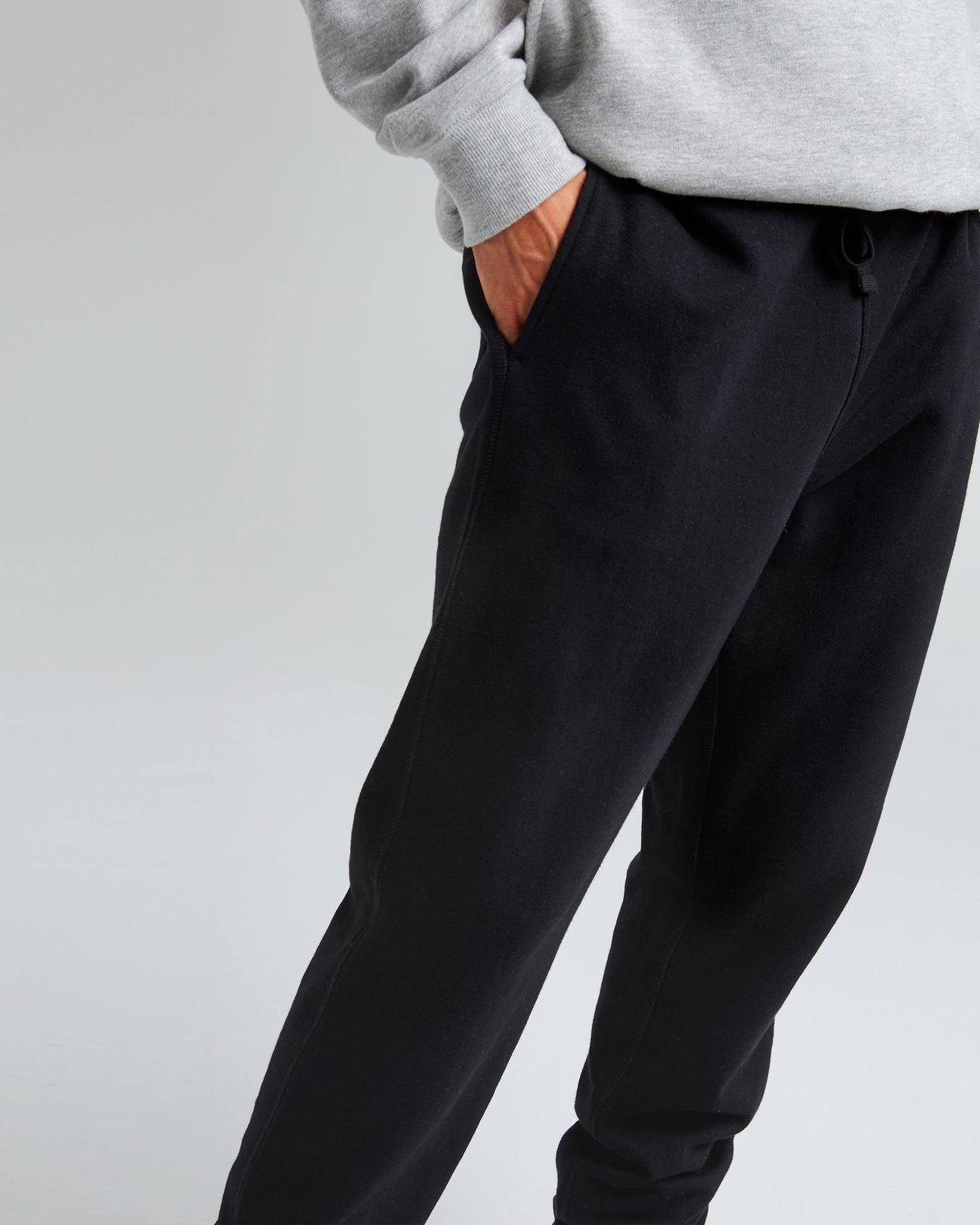 recycled fleece tapered sweatpant